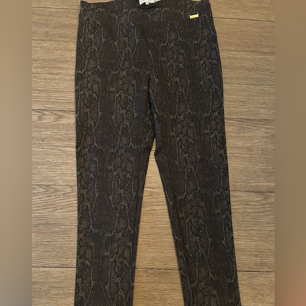 Calvin Klein Pull on Pants- Medium